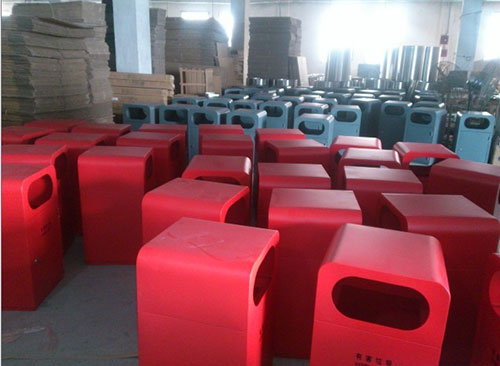 欣方圳不銹鋼垃圾桶廠家 為黃岡客戶精心打造。